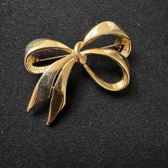 Goldtone Ribbon Brooch
