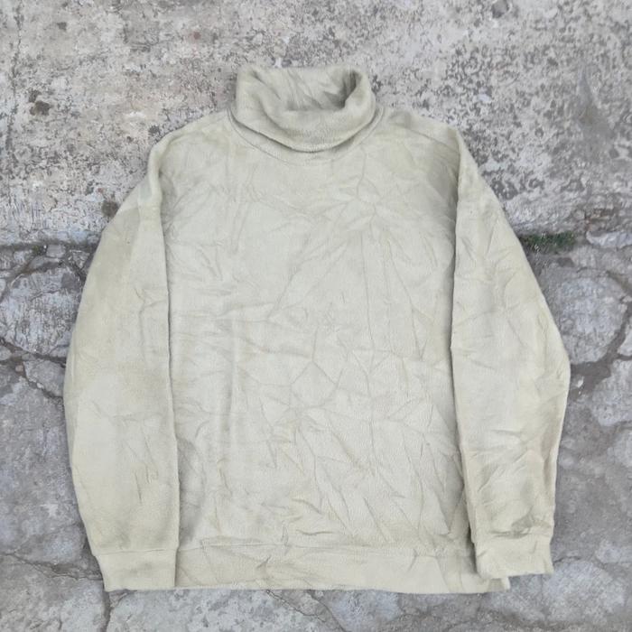Crewneck turtleneck banana factory sherpa