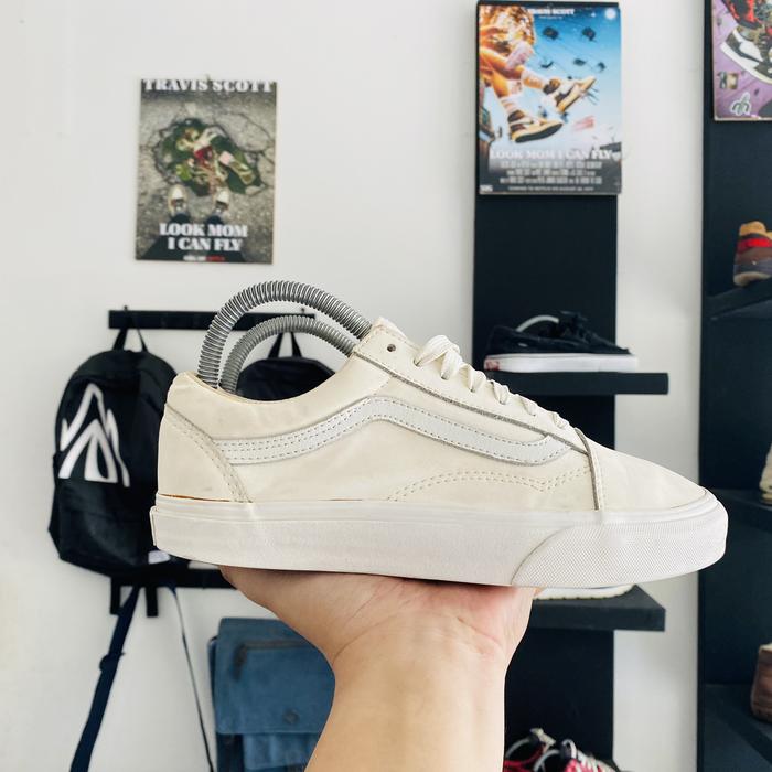 vans old skool leather white