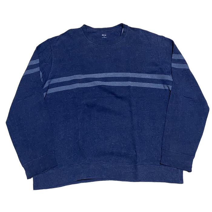 Uniqlo navy two stripe crewneck