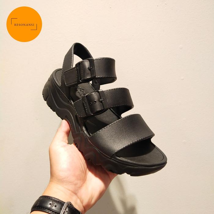 SANDAL WANITA TERBARU SKECHERS ORIGINAL CALI D'LITES 2.0 HITAM EMPUK