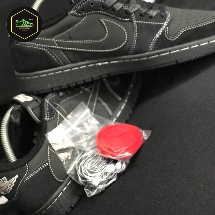 Travis Scott X AJ1 Black Phantom