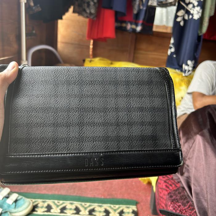 tas daks preloved