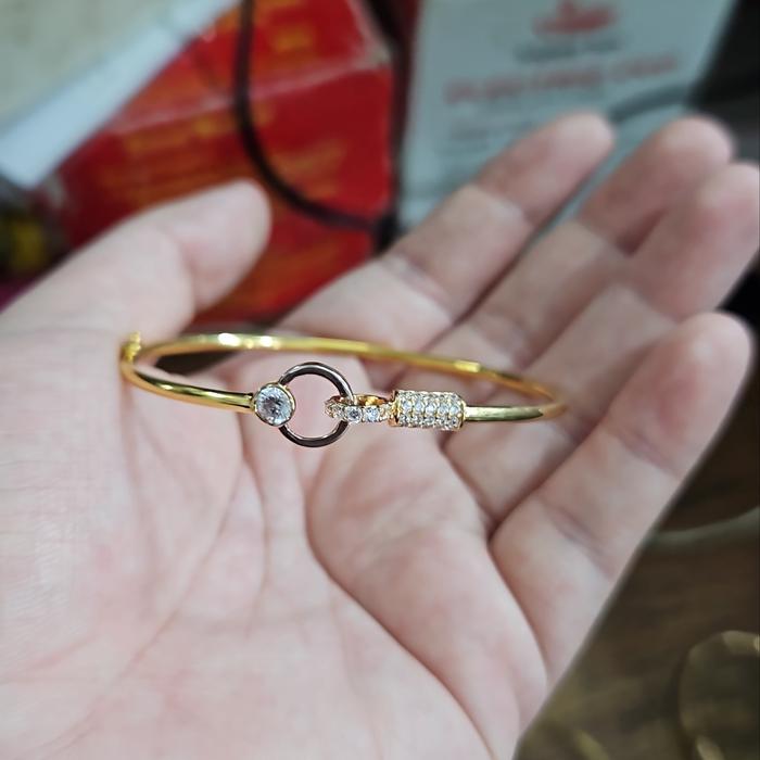 Bangle gelang oval ubs simpel mata putih polos emas asli 375 gold
