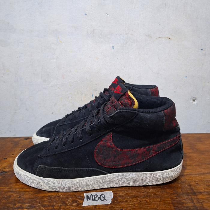 Sepatu second Nike Blazer mid vintage size 42