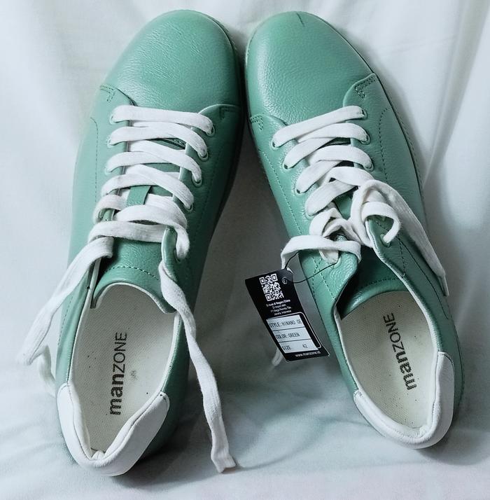 Sepatu Manzone Pria Warna Hijau No. 42