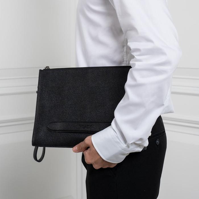 Structured Pouch Crossgrain Black