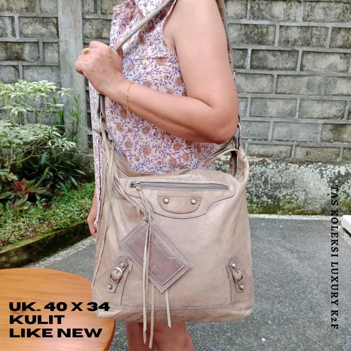 tas kerja preloved branded Bal*nci