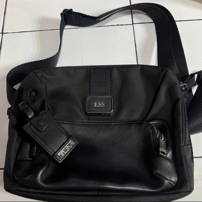 Tumi Alpha Bravo Lewis Crosbody Original Authentic Tumi