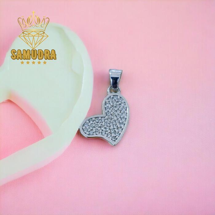 liontin love perak/silver 925 lapis emas putih LV