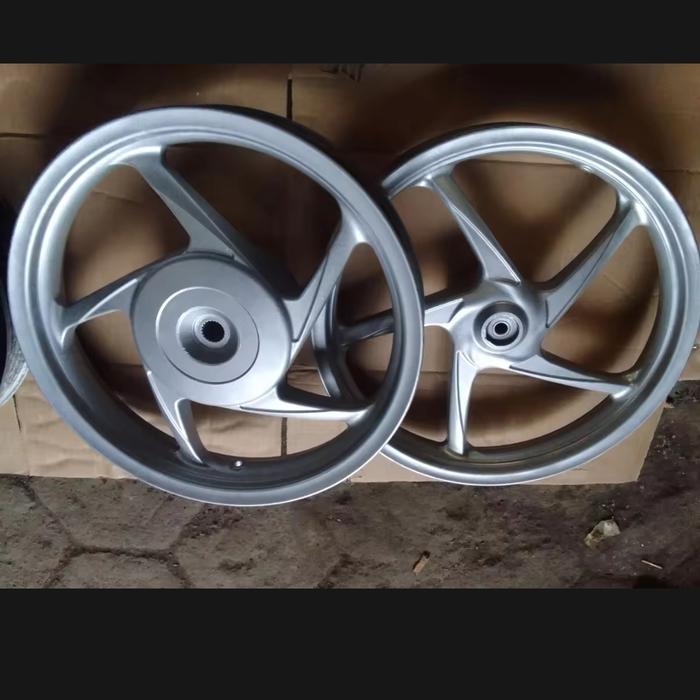 vleg pelek original copotan motor ( 1 PASANG - Cat duxco ) BEAT FI - b