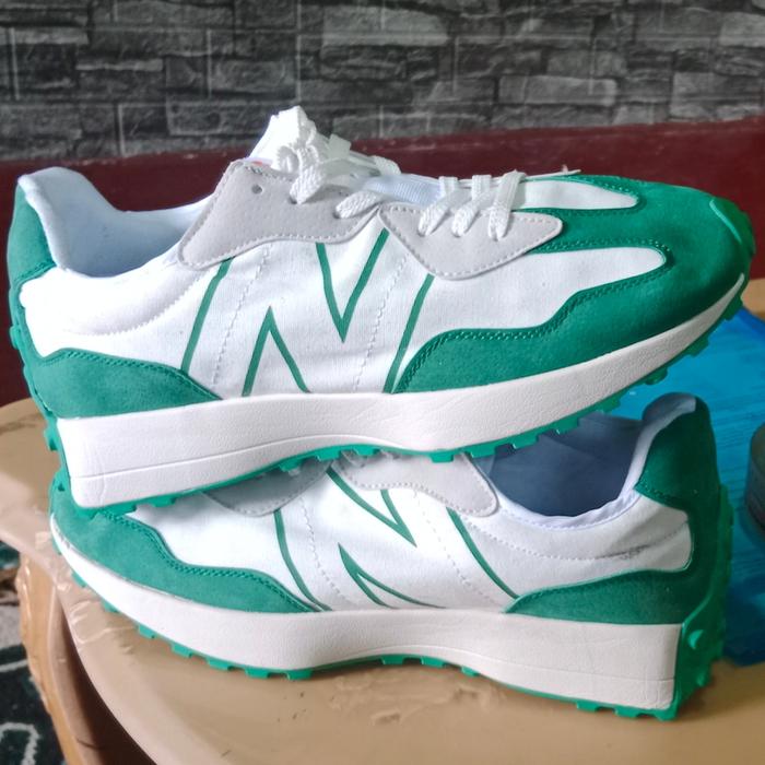 second branded authentic NB 327 Green size 45/29cm Minus Lostag