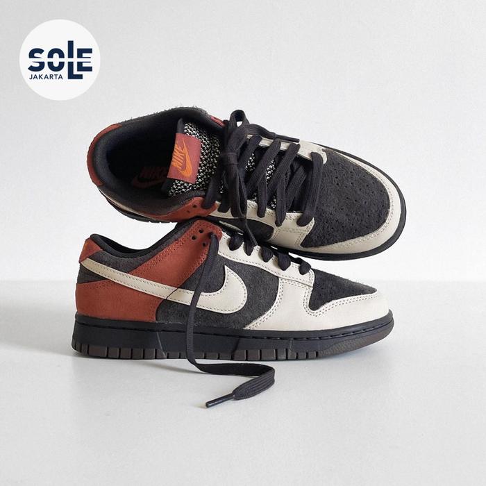 Nike Dunk Low Red Panda