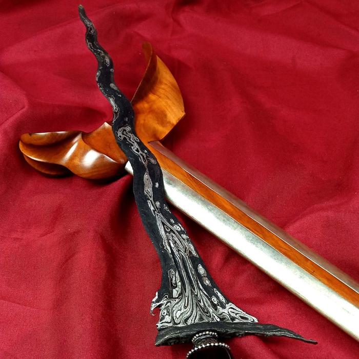 Keris Carito Prasojo Luk 11 Pamor Udan Mas Tiban Tangguh Majapahit Tua