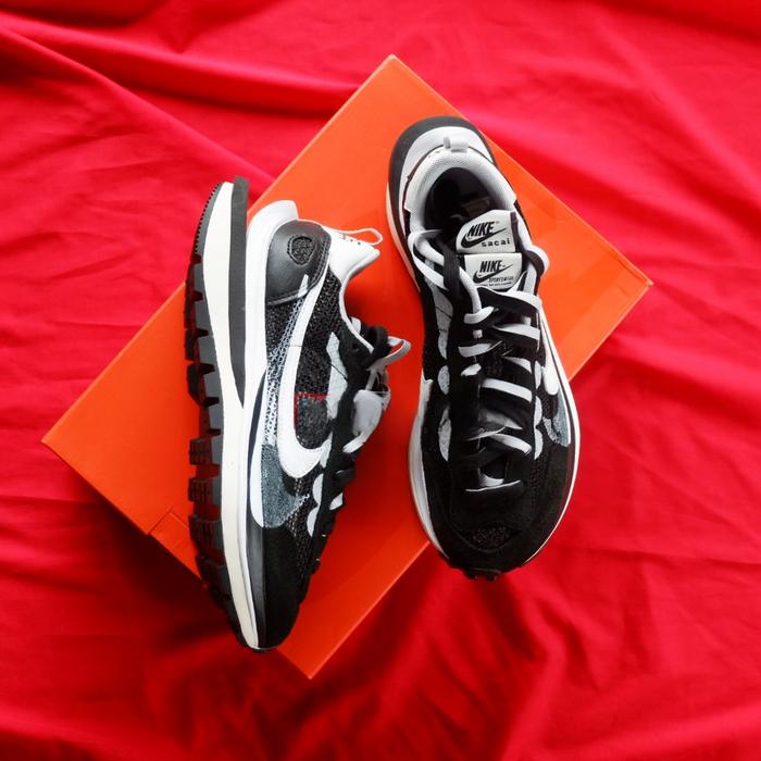 Nike Vaporwaffle Sacai Black White