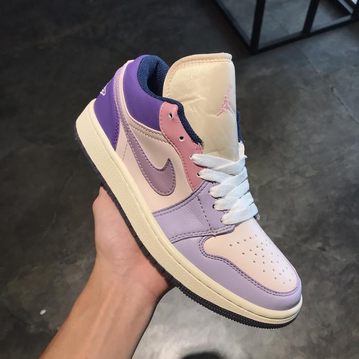 Sepatu Casual AJ1 Low Championship Court Purple