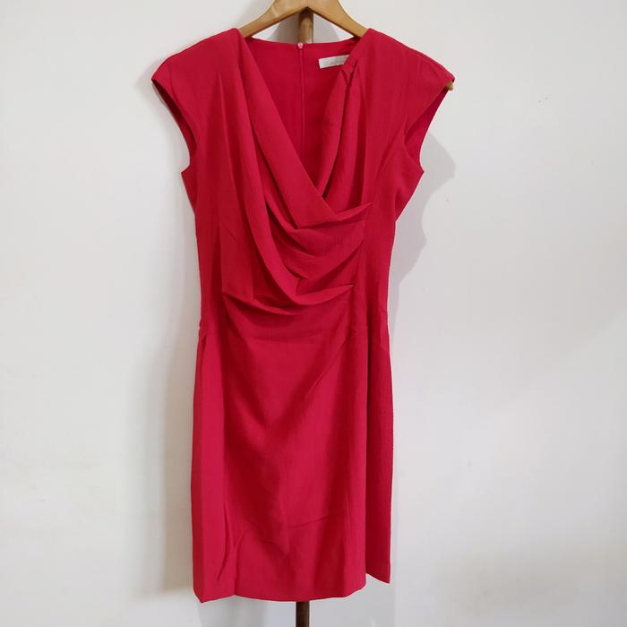 preowned it michaa classic red drappery dress ala kate Middleton