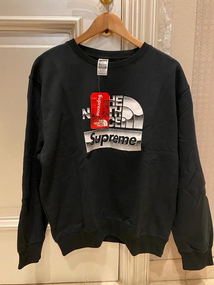 Crewneck TNF the north face x supreme chrome metalic logo sweater