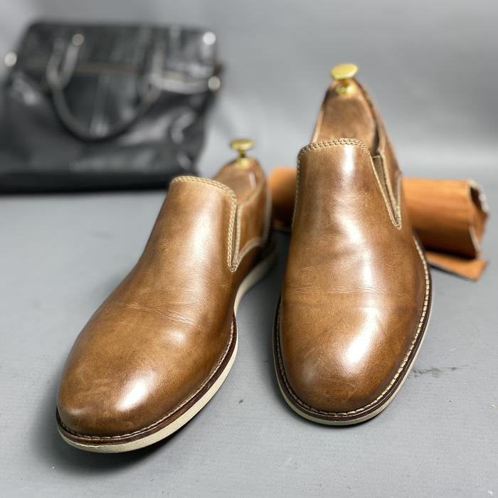 Clarks loafers not dr martens mario minardi fortuna sagara