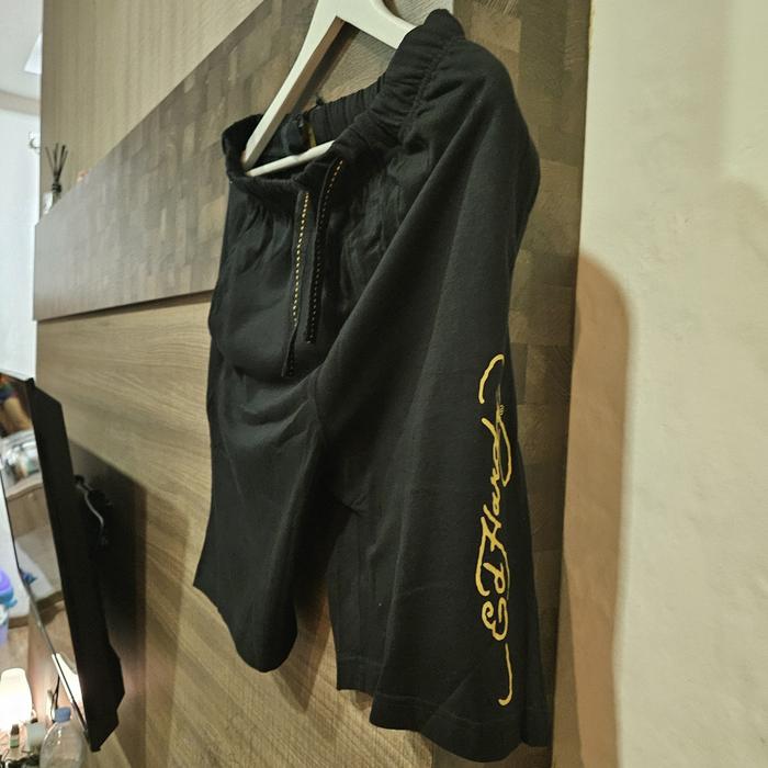 celana pendek ed hardy