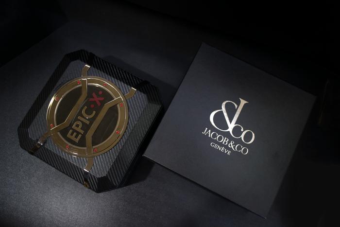 Jacob & Co Geneve Epic X WatchBox