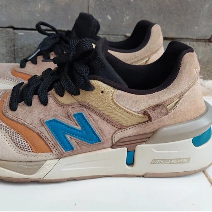 Sepatu new balance 997 kith