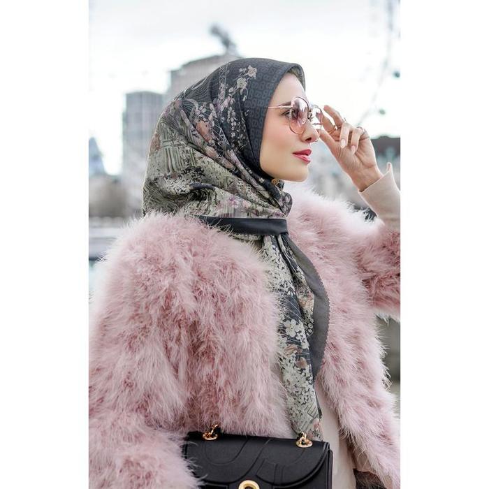 BUTTONSCARVES BRITISH 2 SERIES