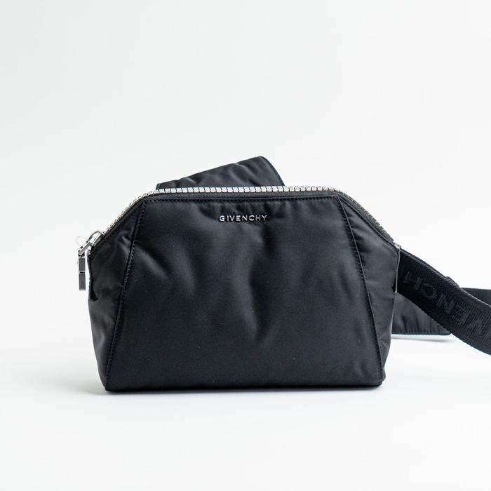 Gvnchy Antigona Nulon One Crossbody Bag