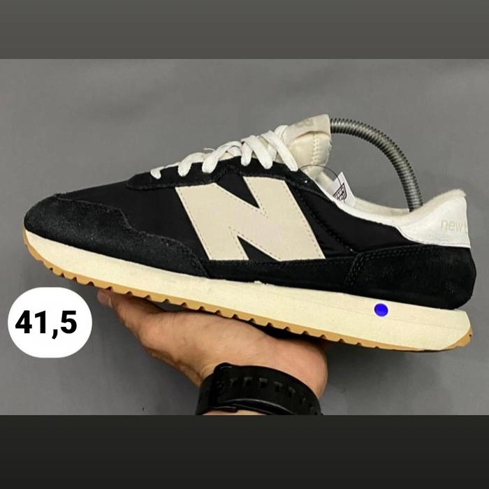 Sepatu New Balance 3 Second Size 41,5
