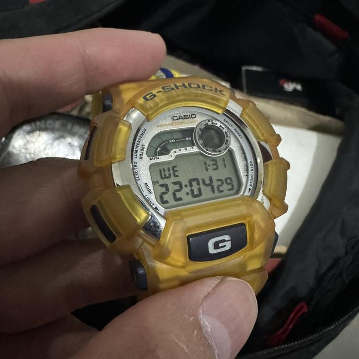 DW-9500 Yellow Vintage