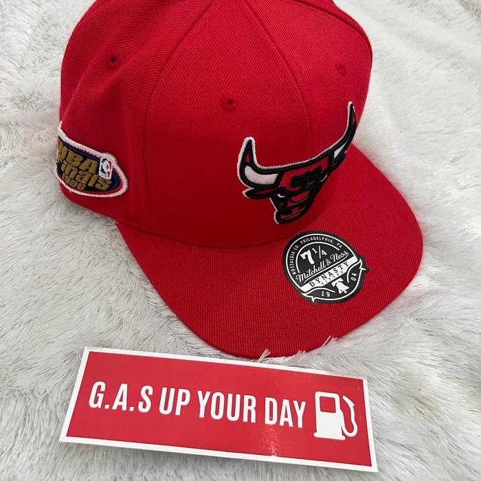 NBA FINALS 1996 BULLS PATCH FITTED CAP