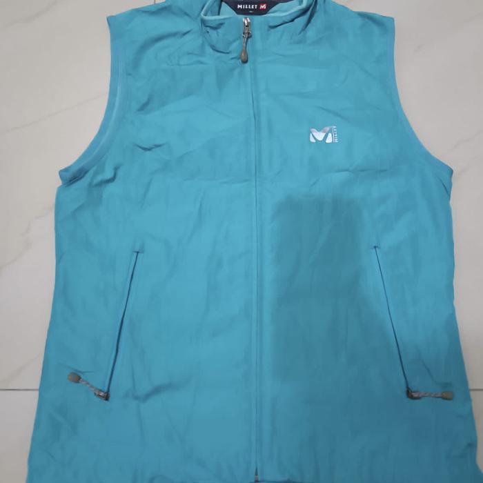 Preloved / Thrifting / Kondisi LIKE NEW. Vest / Rompi Waterproof MILLET. Merk Perancis.