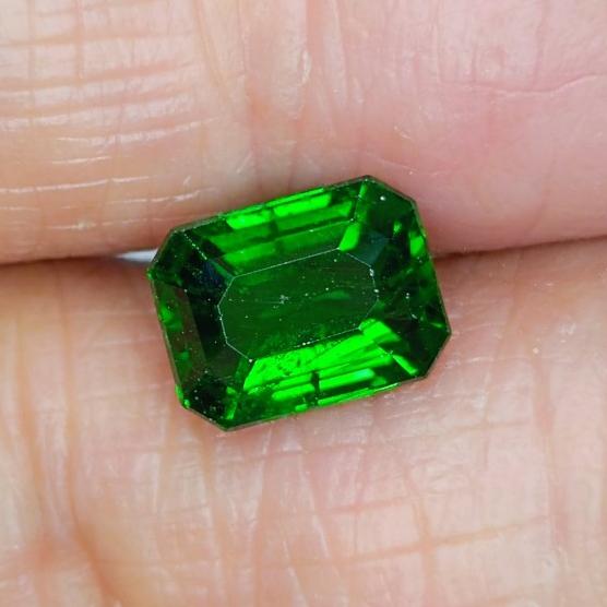 HQ Tsavorite Garnet vivid 2,41ct