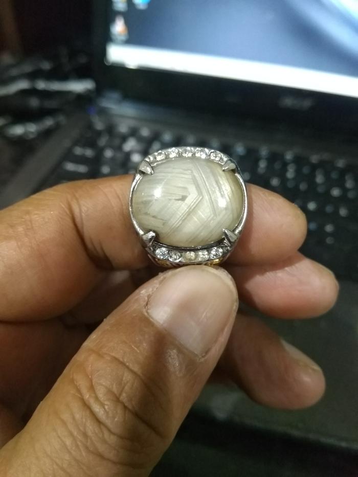 cincin batu safir putih serat junjung derajat