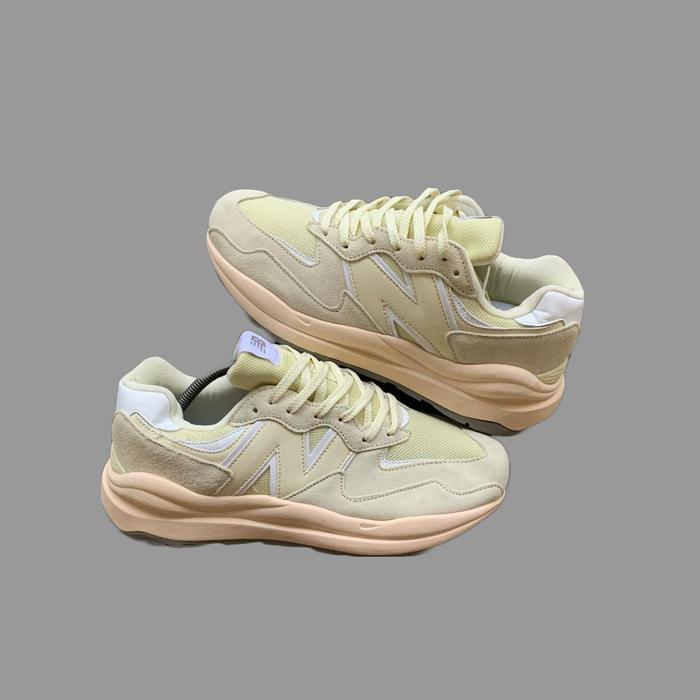New Balance 5740 white cream Second Size 45