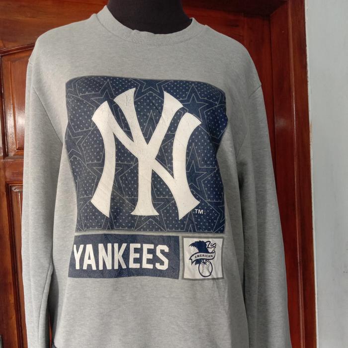 sweater yankees second