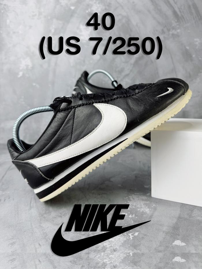(Second/Preloved) Nike Classic Cortez Mini Swoosh