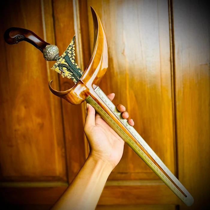Keris Naga Raja Kinatah Emas Pamor Wos wutah Tangguh Amangkurat TUS