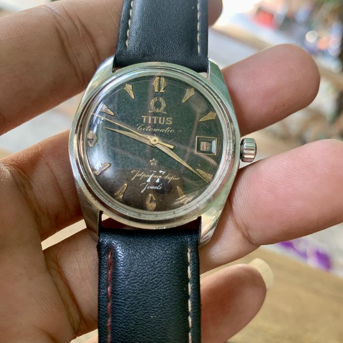 Titus 77 automatic black dial