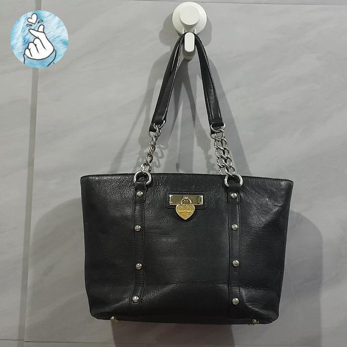 Preloved Hand bag black chain LOVCAT