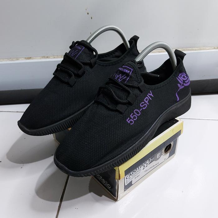 Sepatu Casual brand 550-SPIY