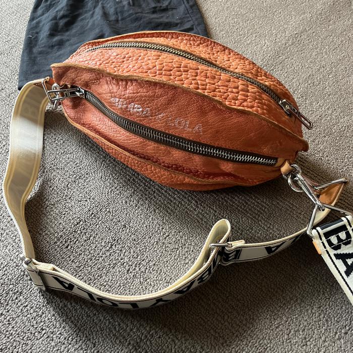 Tas bimba y lola leather hand bag pelota rugby