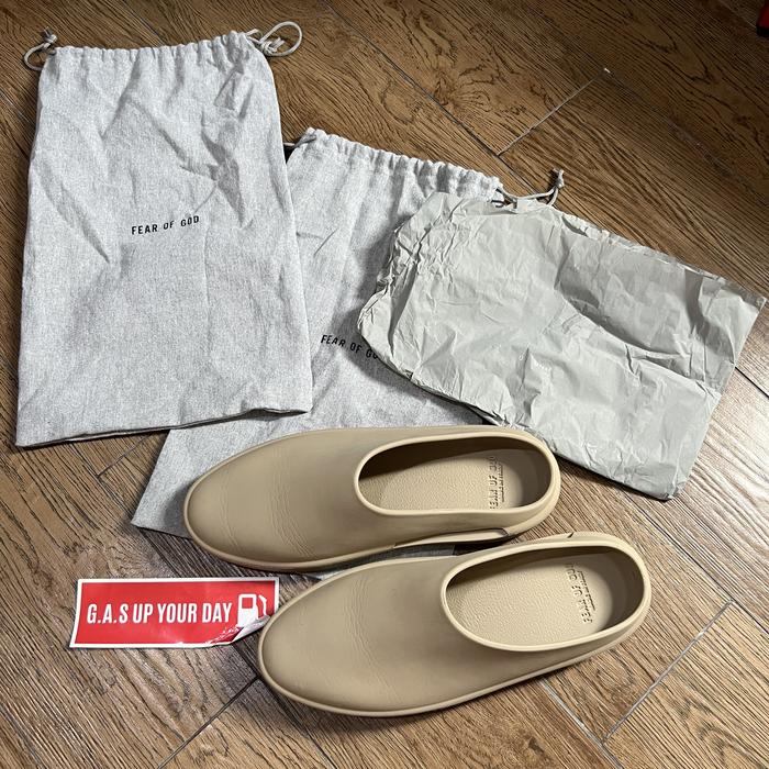 Fear of God “The California” Slip-On FOG • Almond
