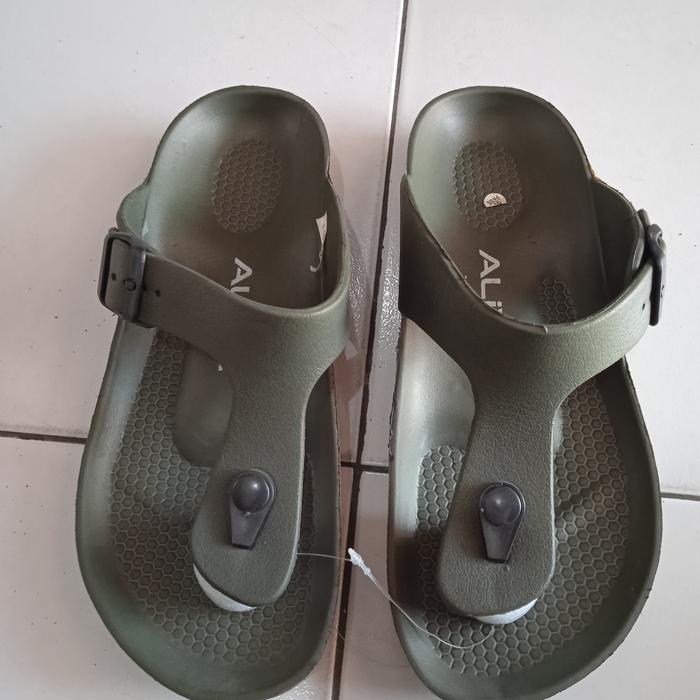 Sandal pria alive by sophie paris