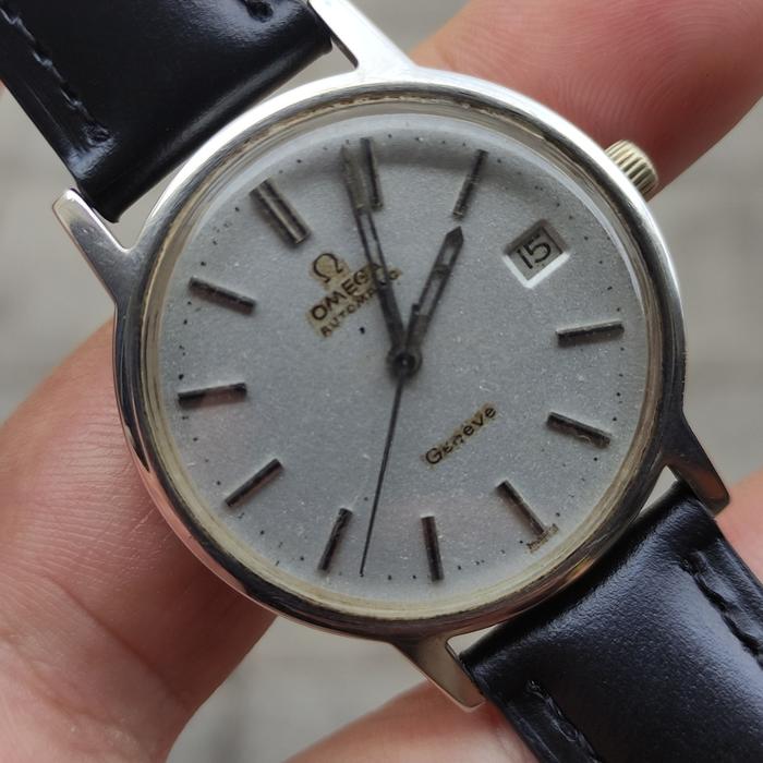 omega geneve automatic date cal 1022