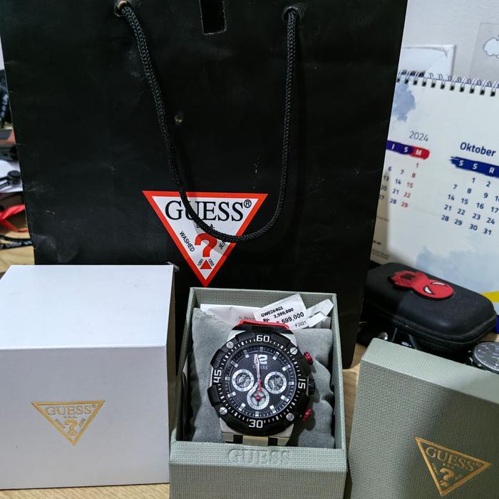 Jam Tangan Mewah Guess GW0264G1 Fullset