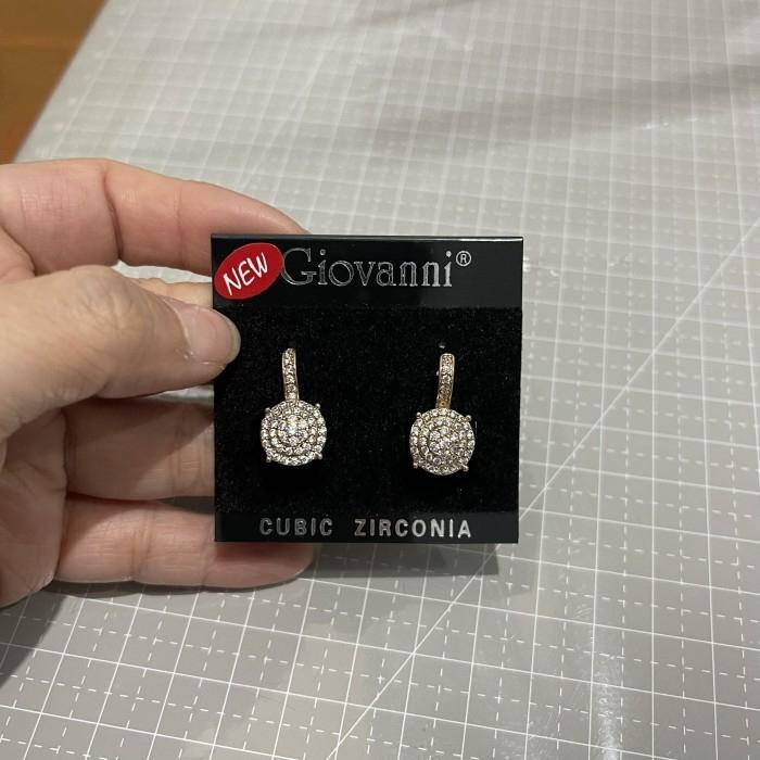 Anting cantol madonna giovanni