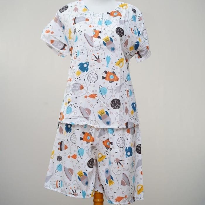 baju tidur motif luar angkasa