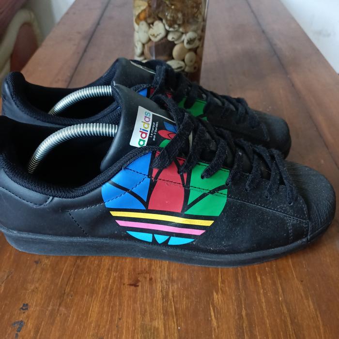 Sepatu Adidas big logo Trefoil
