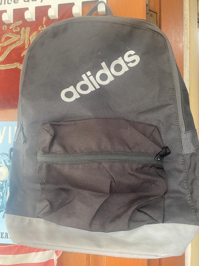 Preloved Tas Sekolah/ Tas Kerja/ Tas Olahraga Adidas